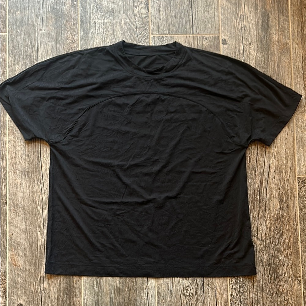 Lululemon black tee size 10